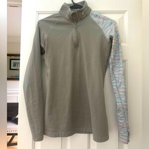 Nike Pro Combat Fitted Therma Fit 1/4 Zip top Women’s Small-Gray Orange Teal